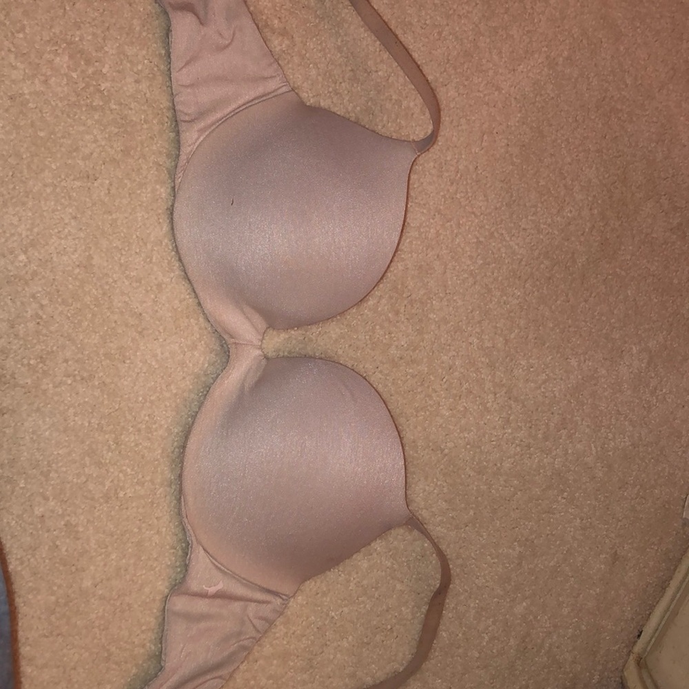 Victoria’s Secret Pink 34C nude bra